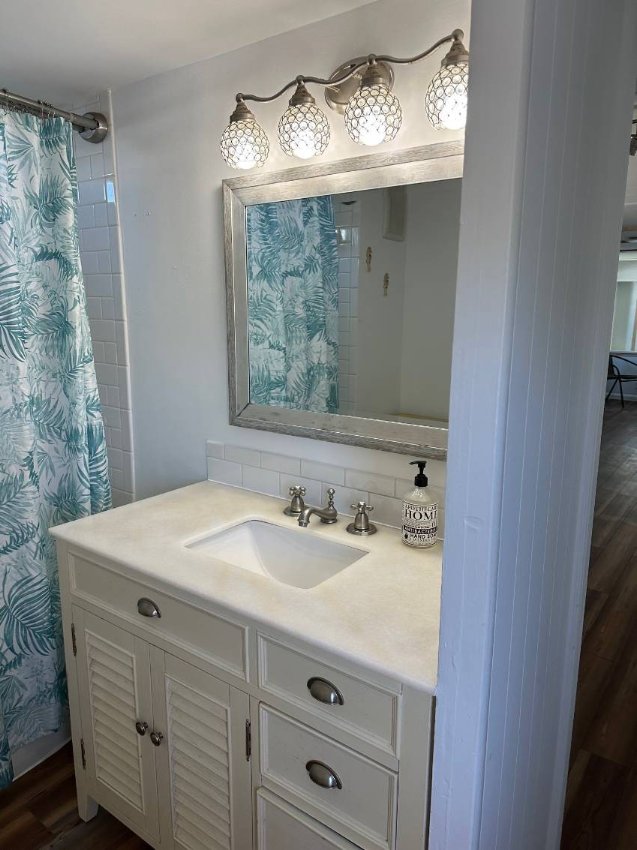124 Happy Haven Drive a Osprey, FL Mobile or Manufactured Home for Sale